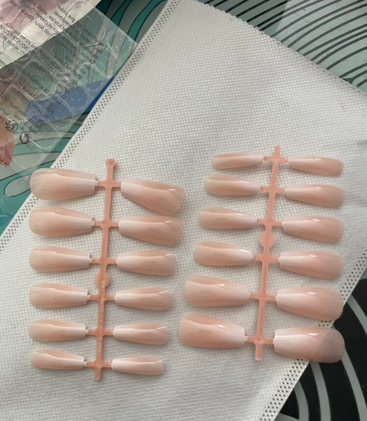 Uñas SENCILLAS